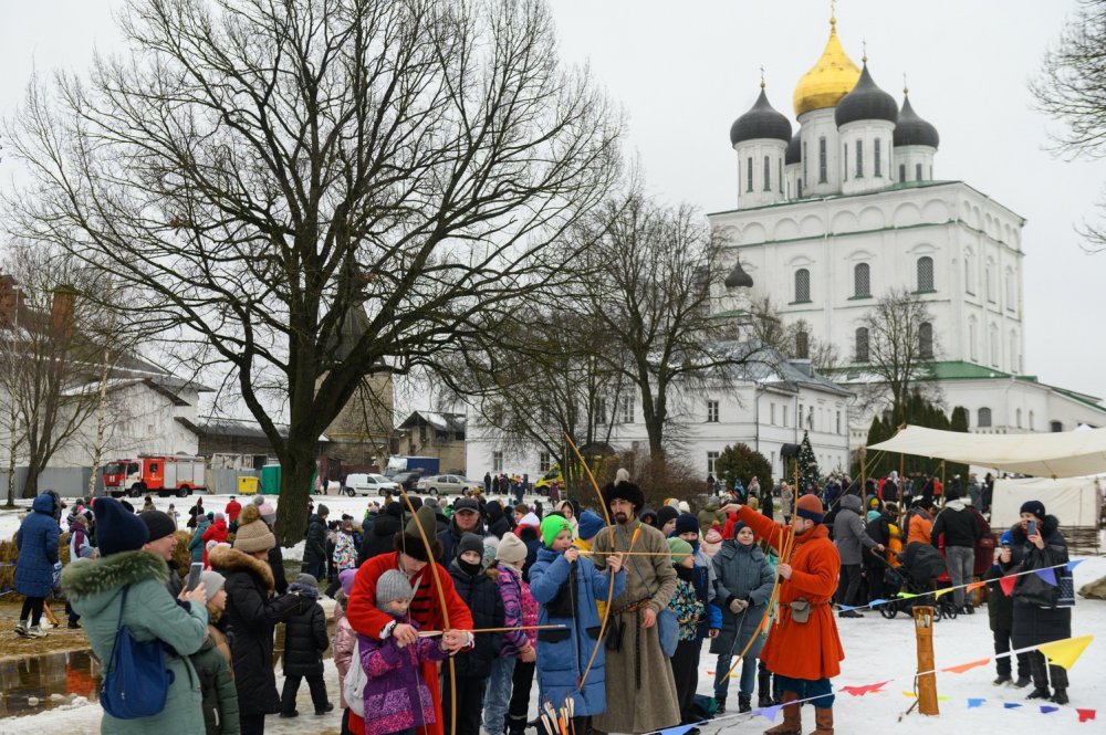 В Псковском кремле прошла Елка «Путешествие в Рождественскую историю»
