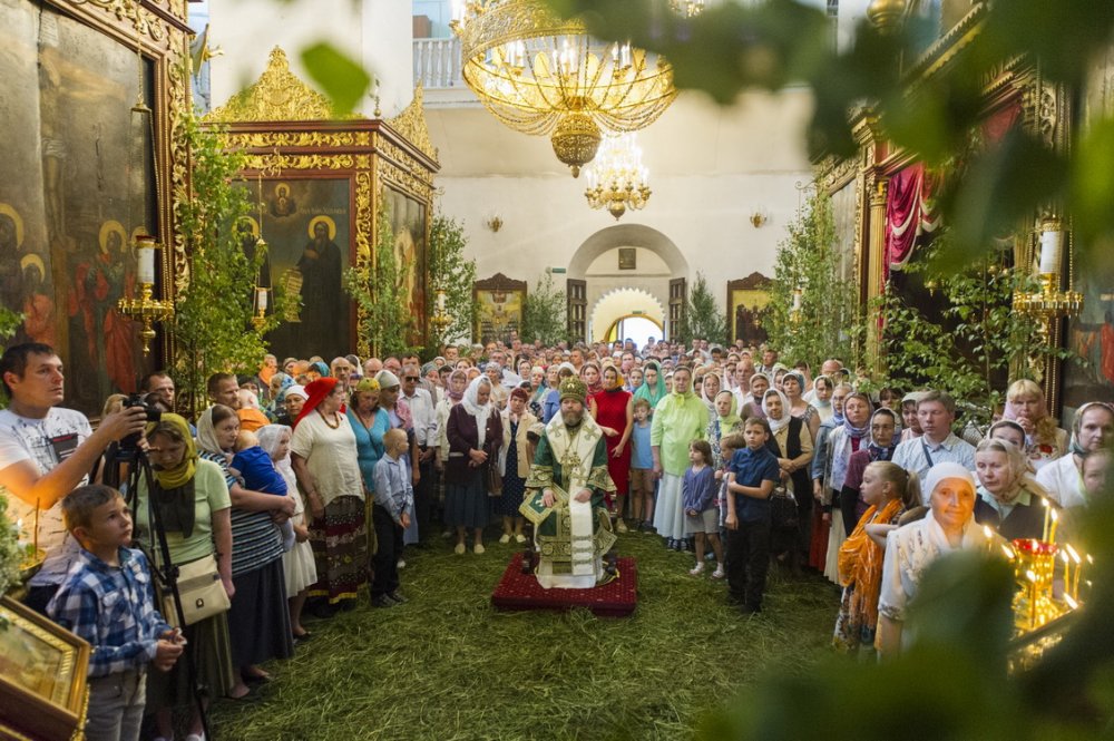 Праздник Святой Троицы отметили в Пскове. ФОТО