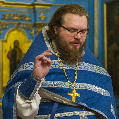 В Троицком соборе молитвенно отметили престольный праздник Казанской иконы Божией Матери