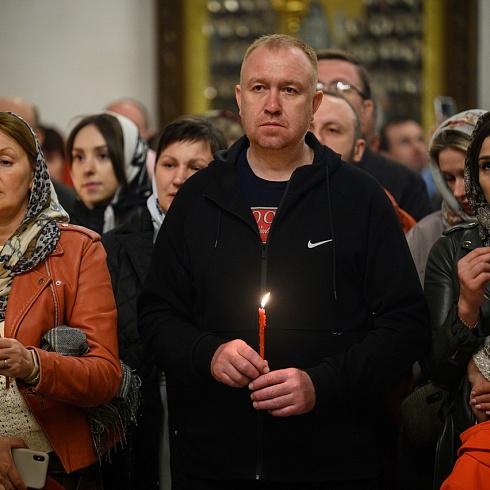 В праздник Светлого Христова Воскресения митрополит Арсений совершил Пасхальное богослужение