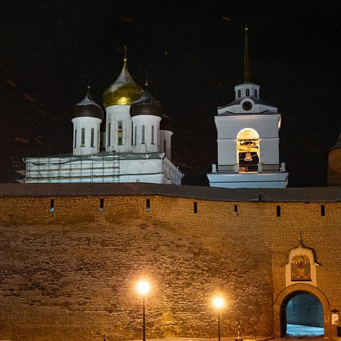 В праздник Сретения Господня митрополит Матфей совершил Литургию в кафедральном соборе