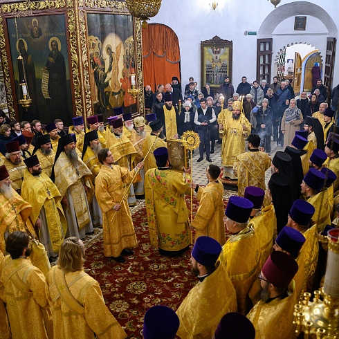 В свой день Ангела митрополит Матфей совершил Божественную Литургию в Свято-Троицком кафедральном соборе