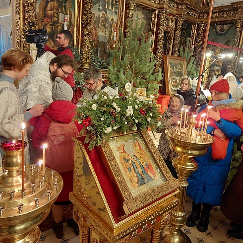 Торжественное богослужение состоялось в Троицком соборе Псковского кремля в праздник Богоявления Господня
