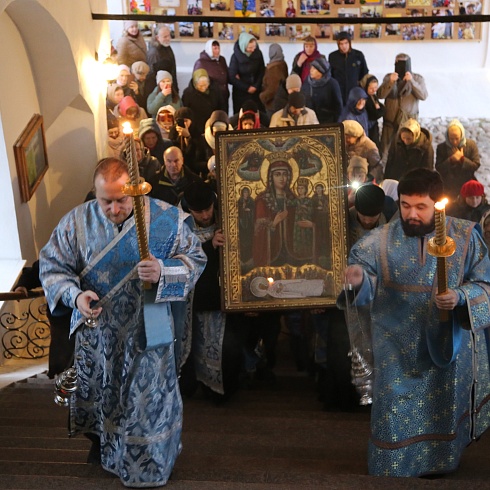 Образ Пресвятой Богородицы «Благоуханный цвет» прибыл в главный храм Пскова