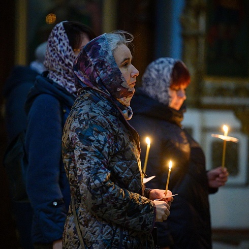 Митрополит Арсений совершил чтение Великого покаянного канона в Свято-Троицком кафедральном соборе