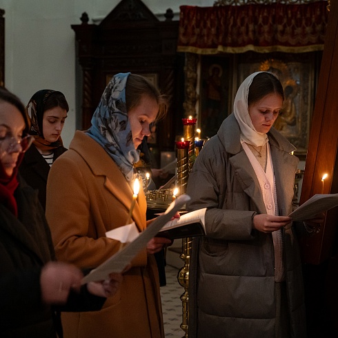 Митрополит Матфей совершил чтение покаянного канона святителя Андрея Критского в Свято-Троицком соборе