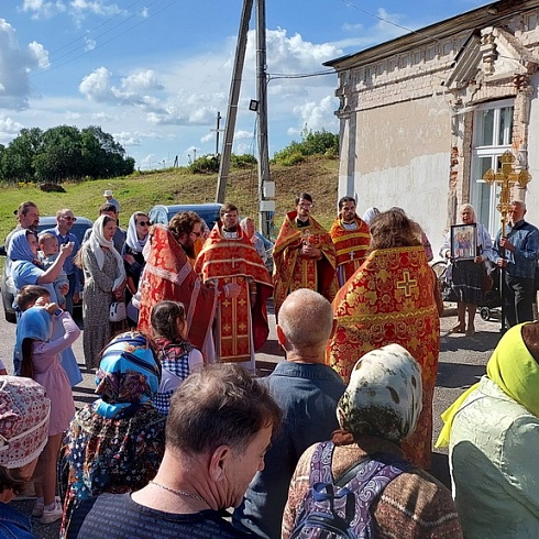 Престольное торжество молитвенно отметили на подворье Свято-Троицкого кафедрального собора