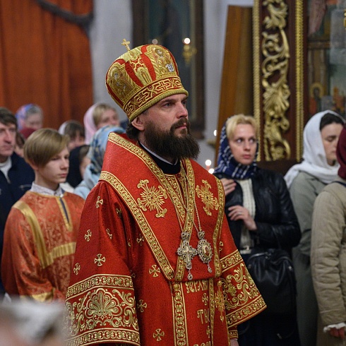 В праздник Светлого Христова Воскресения митрополит Арсений совершил Пасхальное богослужение