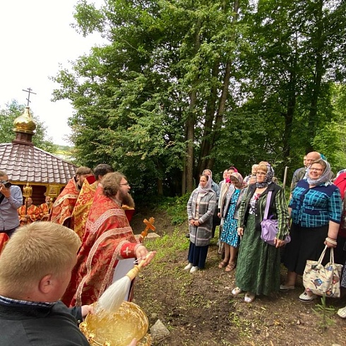 Престольный праздник молитвенно отметили на подворье Свято-Троицкого кафедрального собора, что на территории бывшего Свято-Пантелеимонова монастыря