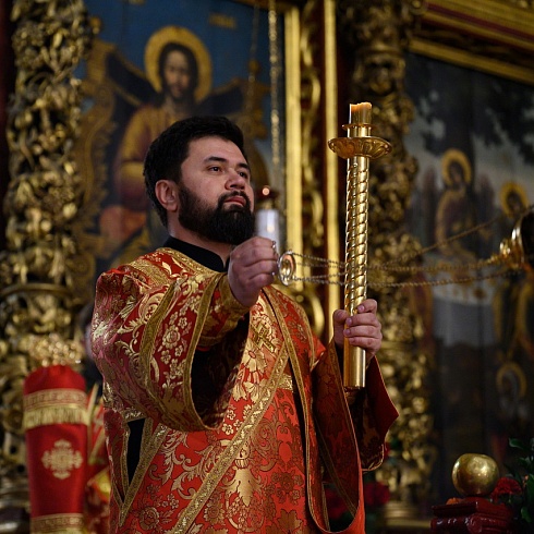 В праздник Светлого Христова Воскресения митрополит Арсений совершил Пасхальное богослужение