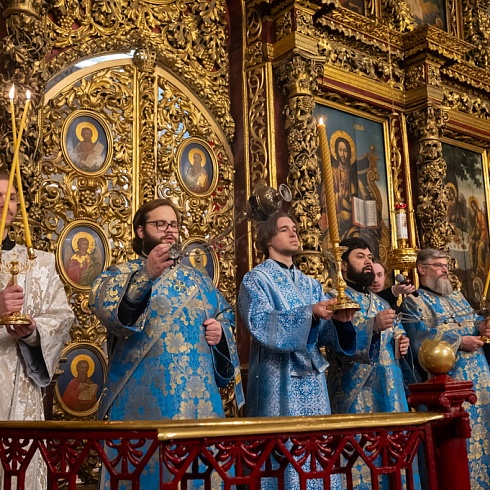 В праздник Сретения Господня митрополит Матфей совершил Литургию в кафедральном соборе