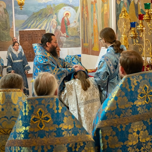 В праздник Сретения Господня митрополит Матфей совершил Литургию в кафедральном соборе
