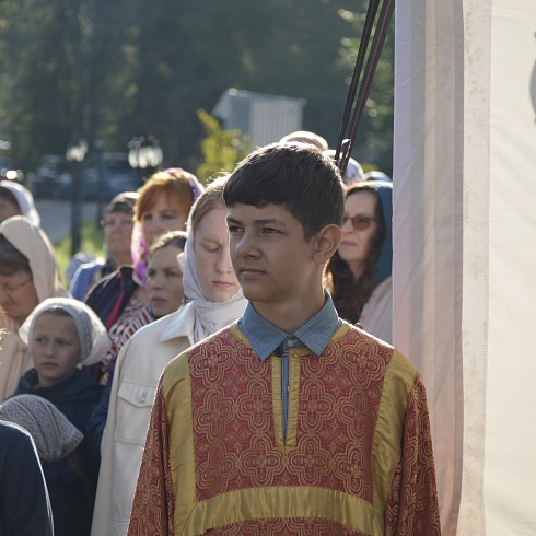 Престольный праздник молитвенно отметили на подворье Свято-Троицкого кафедрального собора, что на территории бывшего Свято-Пантелеимонова монастыря
