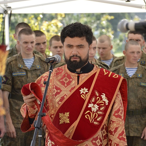 Престольный праздник молитвенно отметили на подворье Свято-Троицкого кафедрального собора, что на территории бывшего Свято-Пантелеимонова монастыря