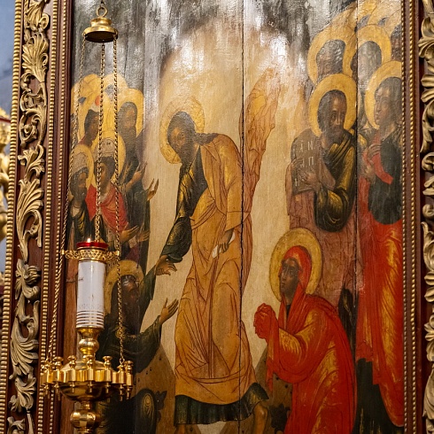 В Фомину Неделю митрополит Матфей совершил Литургию в Свято-Троицком кафедральном соборе