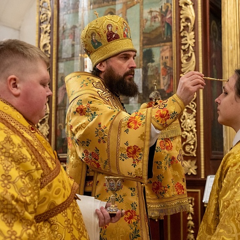 В престольный праздник, день памяти благоверного князя Всеволода-Гавриила, митрополит Арсений совершил торжественные богослужения в Свято-Троицком кафедральном соборе г. Пскова