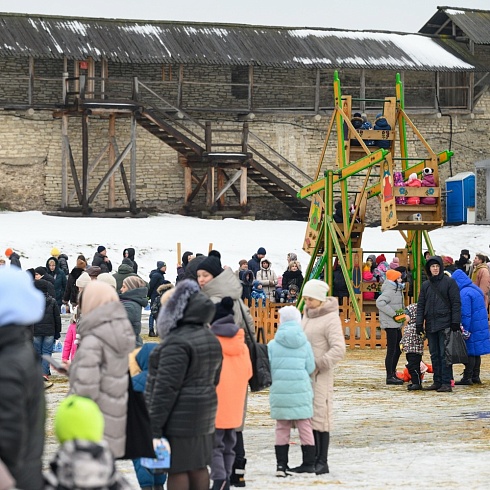 В Псковском кремле прошла Елка «Путешествие в Рождественскую историю»