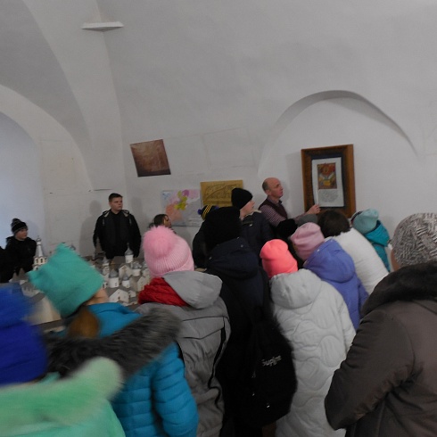 Юные эрудиты из Печорского района посетили псковский Кремль 