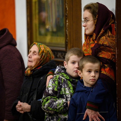 Состоялось принесение мощей преподобной Евфросинии Полоцкой на Псковскую землю