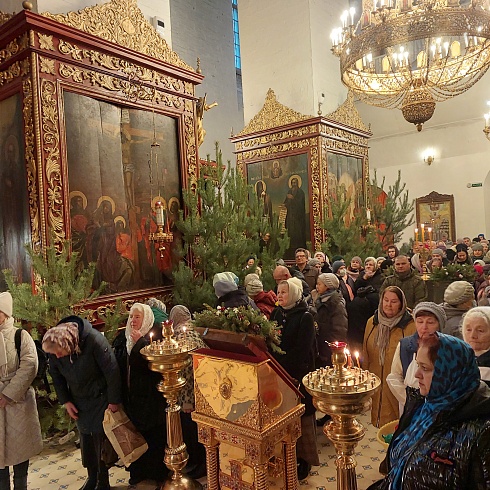 Торжественное богослужение состоялось в Троицком соборе Псковского кремля в праздник Богоявления Господня