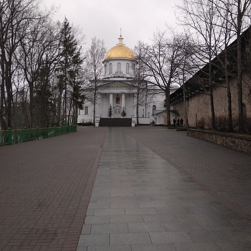 Юные эрудиты из Печорского района посетили псковский Кремль 