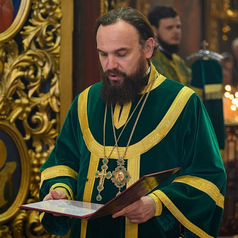 В день празднования Входа Господня в Иерусалим митрополит Арсений совершил Литургию в Свято-Троицком кафедральном соборе города Пскова