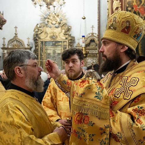 В престольный праздник, день памяти благоверного князя Всеволода-Гавриила, митрополит Арсений совершил торжественные богослужения в Свято-Троицком кафедральном соборе г. Пскова