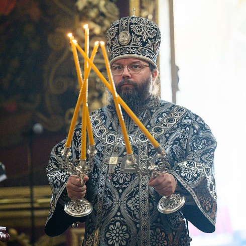 В Великую Среду митрополит Матфей совершил Литургию Преждеосвященных Даров в кафедральном соборе