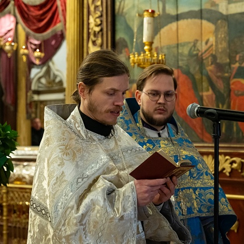 В праздник Сретения Господня митрополит Матфей совершил Литургию в кафедральном соборе