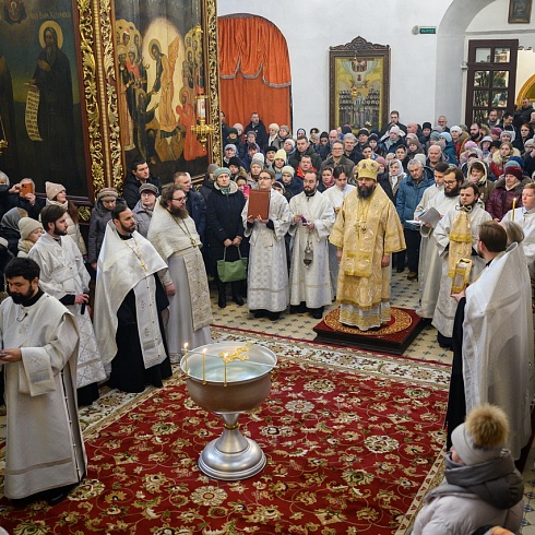 В празднование Крещения Господня митрополит Матфей совершил Литургию и Великое освящение воды в Свято-Троицком кафедральном соборе