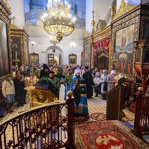 В день празднования Входа Господня в Иерусалим митрополит Арсений совершил Литургию в Свято-Троицком кафедральном соборе города Пскова