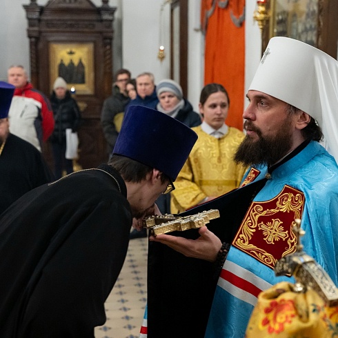 В престольный праздник, день памяти благоверного князя Всеволода-Гавриила, митрополит Арсений совершил торжественные богослужения в Свято-Троицком кафедральном соборе г. Пскова