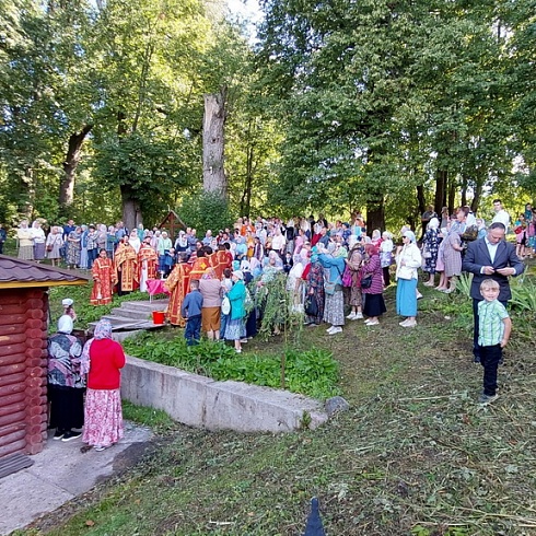 Престольное торжество молитвенно отметили на подворье Свято-Троицкого кафедрального собора