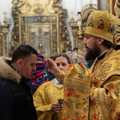 В престольный праздник, день памяти благоверного князя Всеволода-Гавриила, митрополит Арсений совершил торжественные богослужения в Свято-Троицком кафедральном соборе г. Пскова