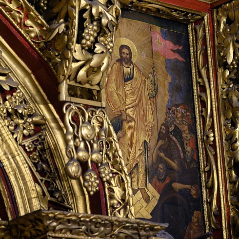 В праздник Светлого Христова Воскресения митрополит Матфей совершил Пасхальное богослужение в Троицком соборе города Пскова