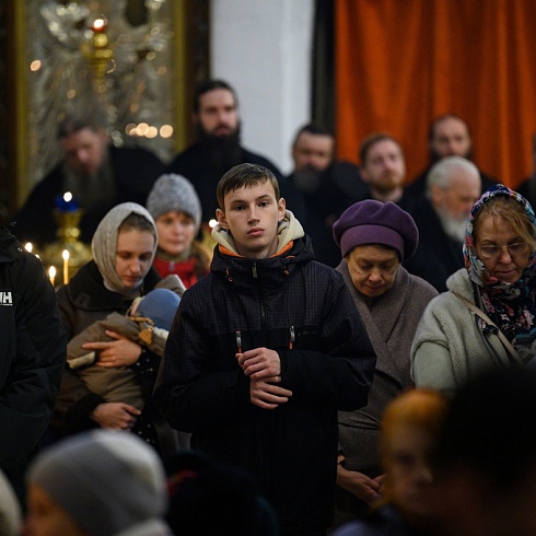 Состоялось принесение мощей преподобной Евфросинии Полоцкой на Псковскую землю