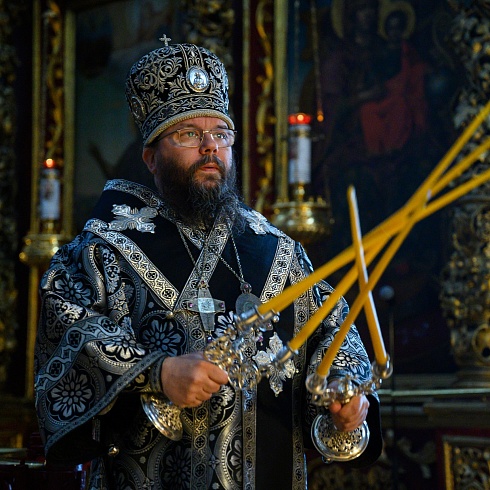 В Великую Среду митрополит Матфей совершил Литургию Преждеосвященных Даров в кафедральном соборе