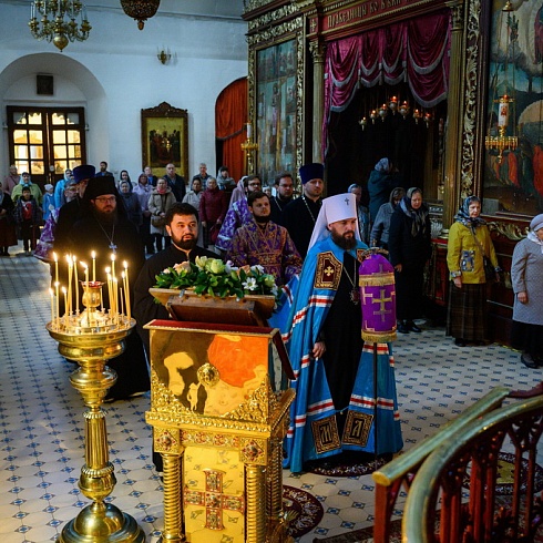 В Великий Четверг митрополит Арсений совершил Литургию в Свято-Троицком кафедральном соборе
