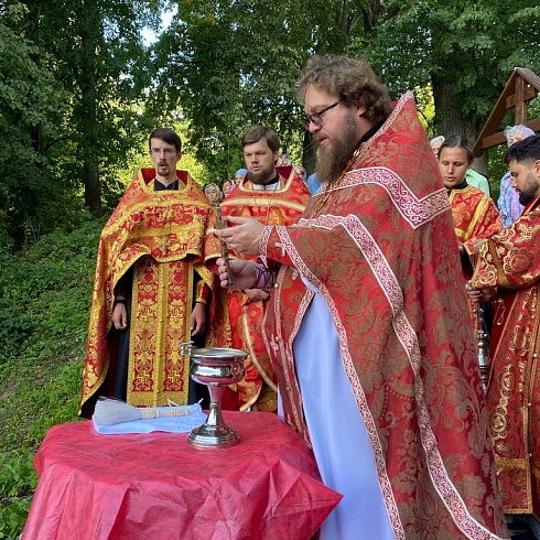 Престольное торжество молитвенно отметили на подворье Свято-Троицкого кафедрального собора